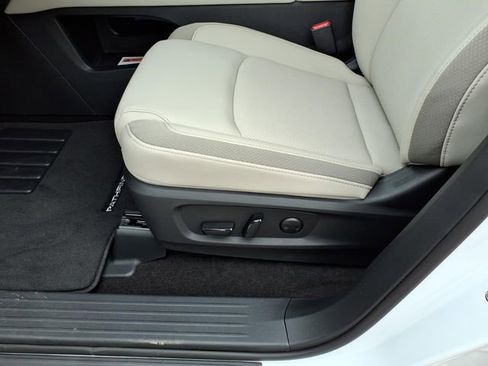 New 2026 Nissan Pathfinder SL AWD/4WD image 7