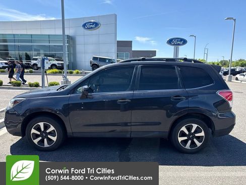 Used 2018 Subaru Forester 2.5i Limited AWD/4WD image 11