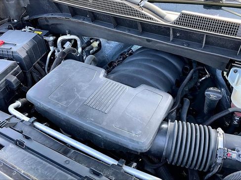Used 2019 Chevrolet Silverado 1500 LTZ w/ LTZ Convenience Package AWD/4WD image 33