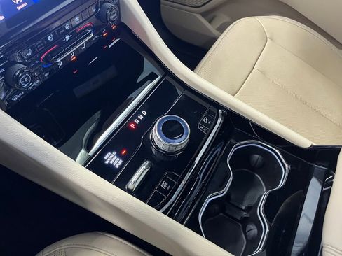 Used 2022 Jeep Grand Cherokee Limited 4xe w/ Luxury Tech Group II image 27