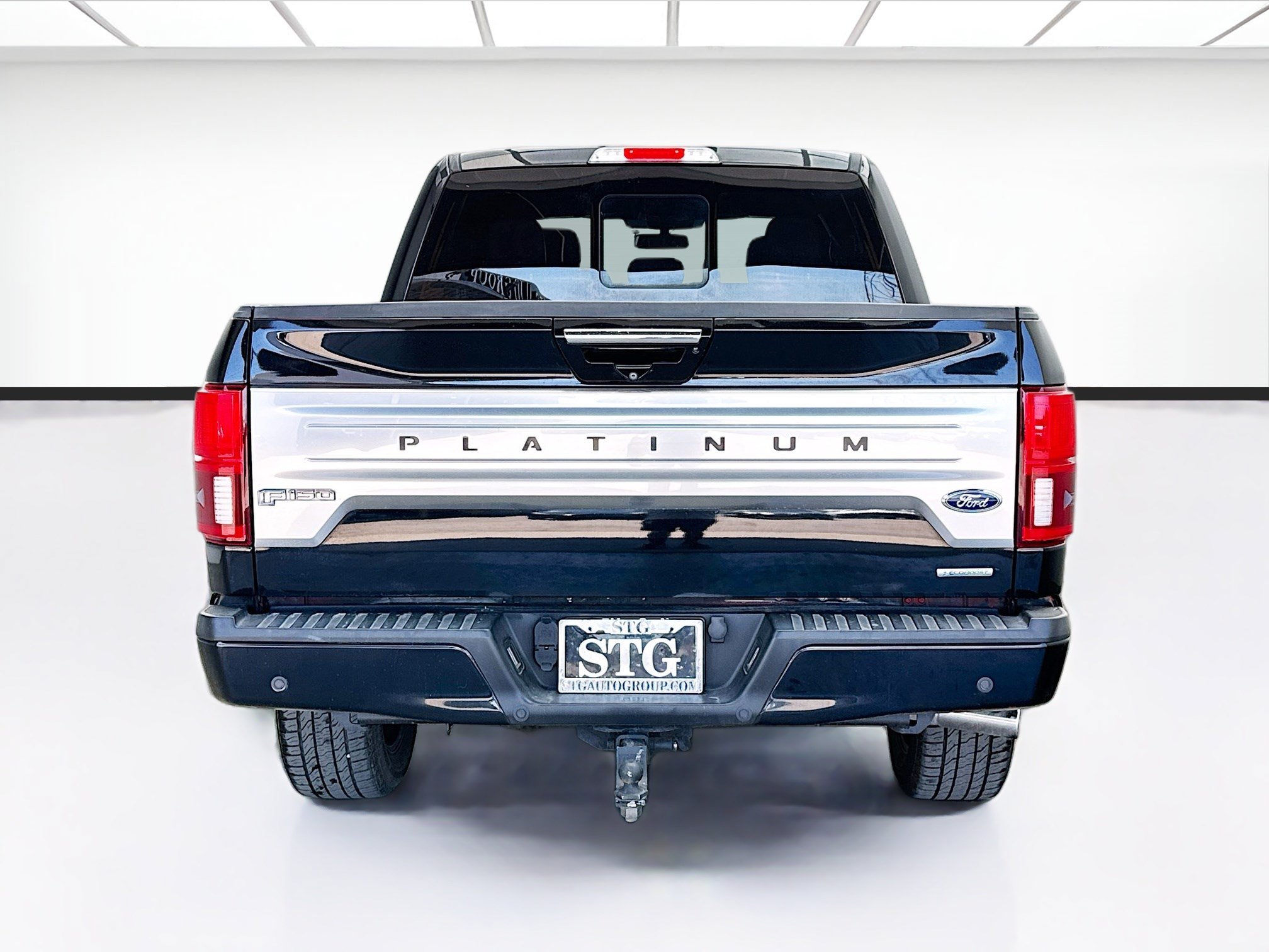 Used 2018 Ford F150 Platinum w/ Equipment Group 701A Luxury AWD/4WD image 5