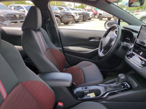 Certified 2025 Toyota Corolla SE w/ SE Premium Package FWD image 21