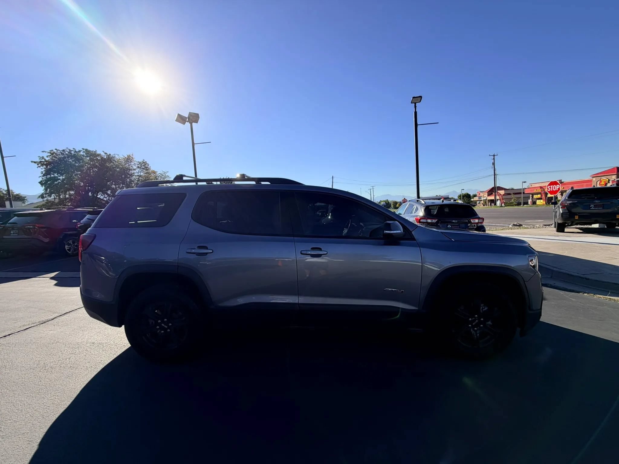 Used 2021 GMC Acadia AT4 w/ Trailering Package AWD/4WD image 2