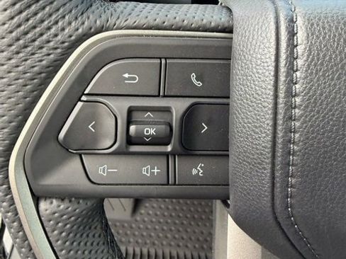 New 2025 Toyota Tacoma TRD Off-Road image 18