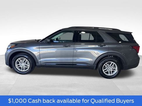 New 2026 Ford Explorer Active w/ Active Comfort Package RWD image 2