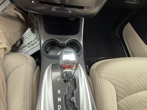 Used 2013 Dodge Journey SXT w/ Flexible Seating Group image 21