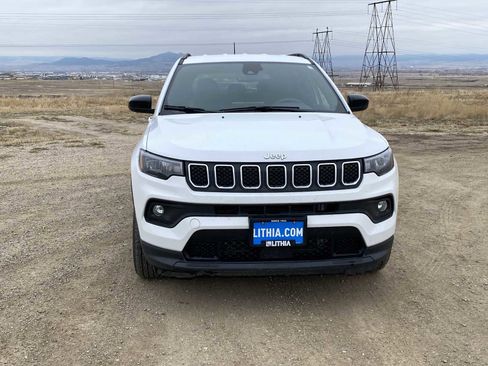 Used 2023 Jeep Compass Latitude w/ Convenience Group image 13