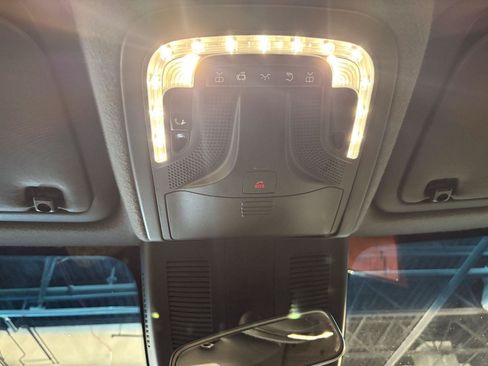 Used 2023 Mercedes-Benz Sprinter 1500 image 22