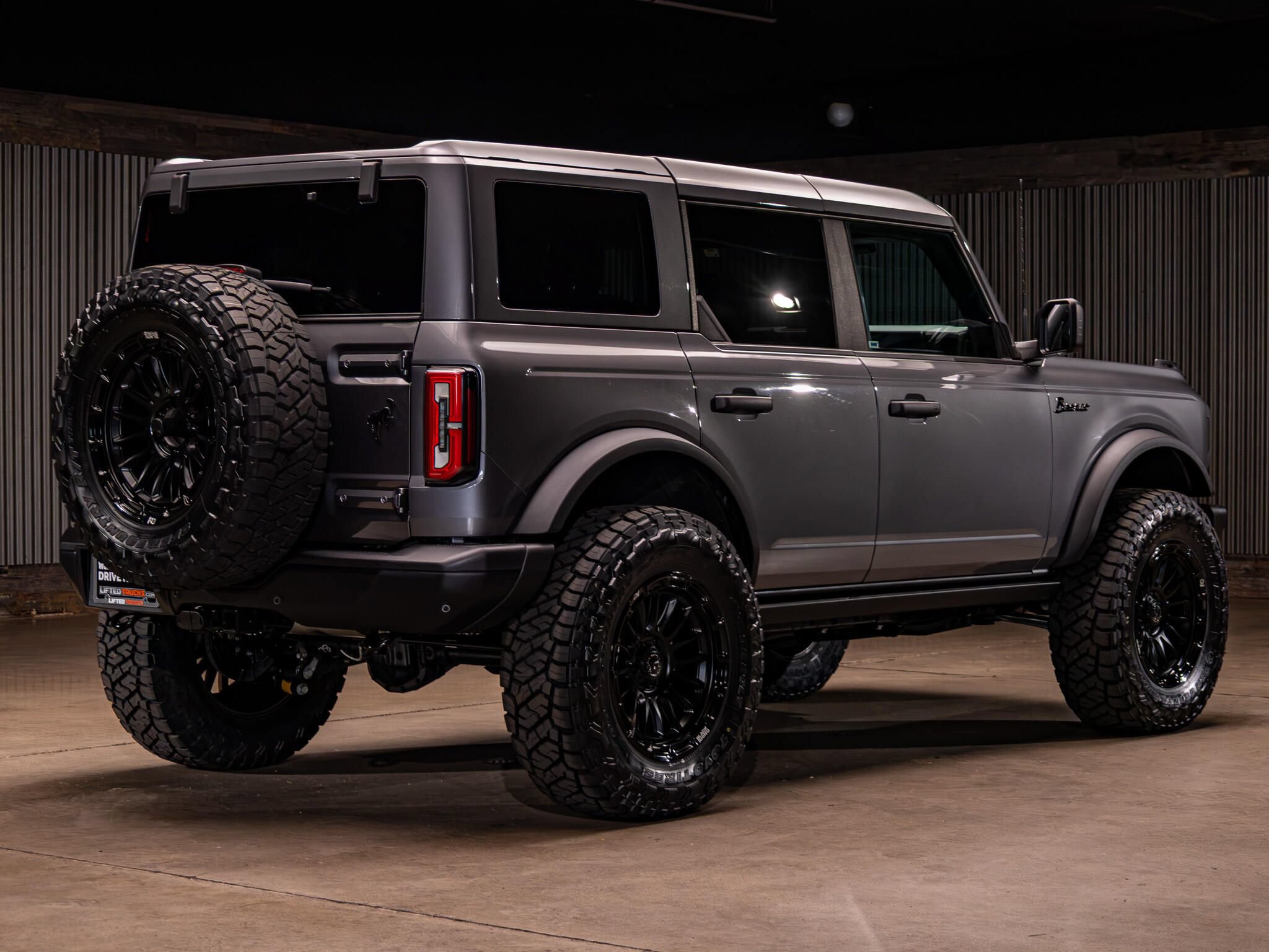 Used 2025 Ford Bronco Badlands AWD/4WD image 10