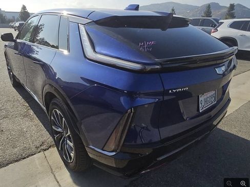 Used 2024 Cadillac Lyriq Sport AWD/4WD image 2