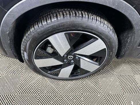 Used 2023 Volvo C40 P8 Recharge Ultimate image 10