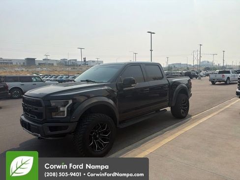 Used 2018 Ford F150 Raptor w/ Equipment Group 802A Luxury AWD/4WD image 6
