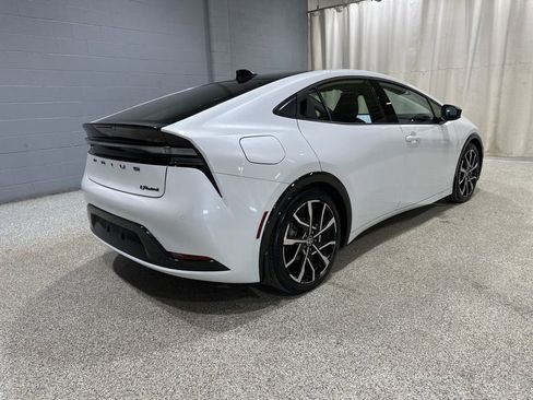 Used 2024 Toyota Prius Prime Premium image 4