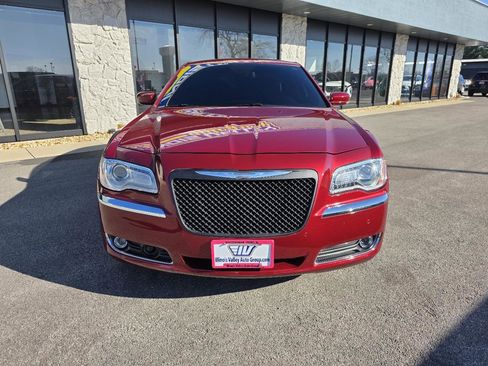 Used 2014 Chrysler 300 RWD w/ Driver Convenience Group image 14