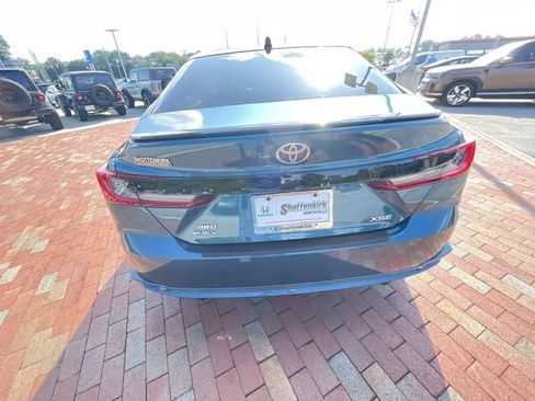 Used 2025 Toyota Camry XSE AWD/4WD image 27
