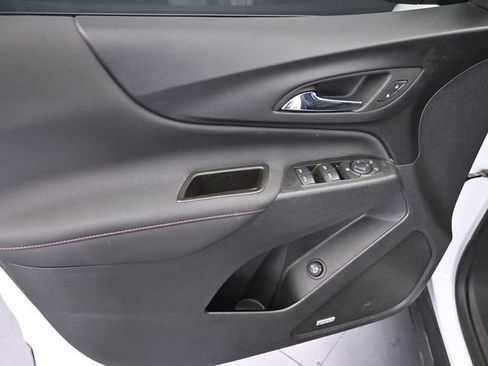 Used 2023 Chevrolet Equinox RS w/ RS Leather Package image 27