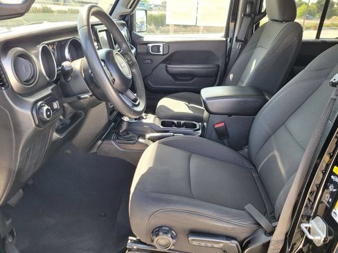 Used 2023 Jeep Wrangler Unlimited Sport AWD/4WD image 15