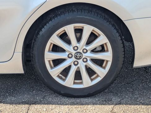 Used 2018 Toyota Camry LE FWD image 15