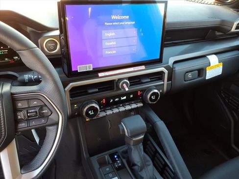 New 2025 Toyota 4Runner Limited image 17