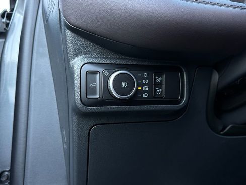 New 2026 Ford Explorer Platinum image 53