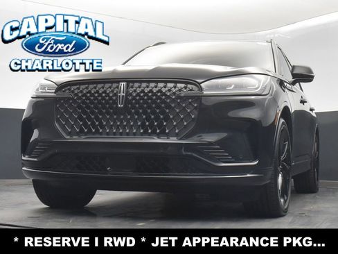 Used 2025 Lincoln Aviator Reserve w/ Jet Appearance Package image 25