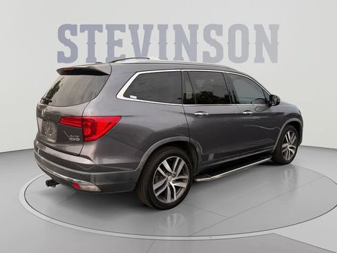 Used 2017 Honda Pilot Elite image 5