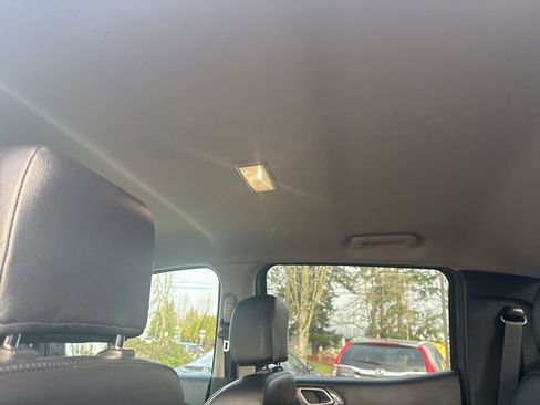 Used 2021 Ford Ranger Lariat w/ Equipment Group 501A High image 16