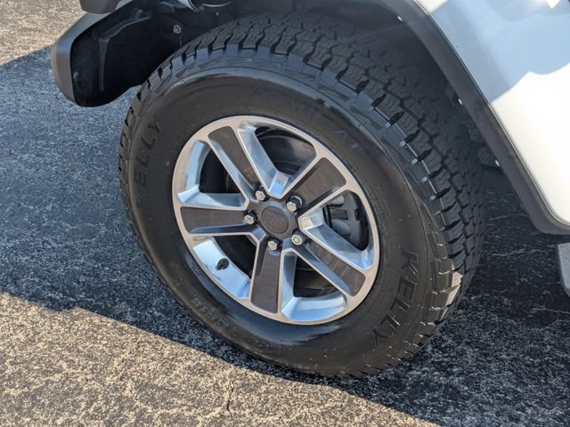 Used 2021 Jeep Wrangler Unlimited Sahara w/ Uconnect 4C Nav & Sound Group AWD/4WD image 24
