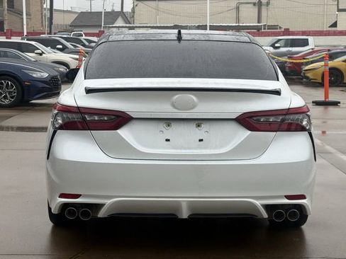 Used 2024 Toyota Camry XSE FWD image 5