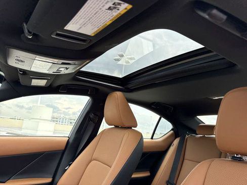 Certified 2023 Lexus IS 300 w/ Comfort Package image 22