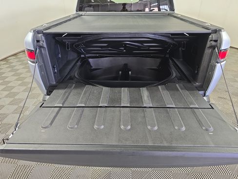 Used 2024 Rivian R1T Adventure AWD/4WD image 15