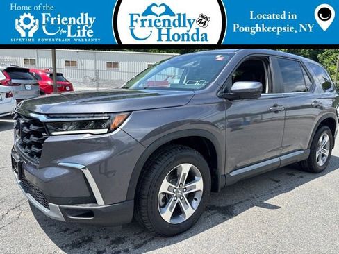 Used 2025 Honda Pilot EX-L image 1