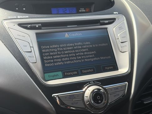 Used 2013 Hyundai Elantra Limited w/ Technology Pkg FWD image 20