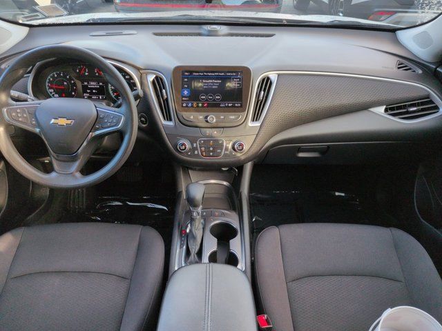 Used 2025 Chevrolet Malibu LT FWD image 13