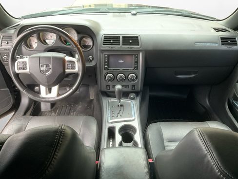 Used 2012 Dodge Challenger R/T Plus image 10