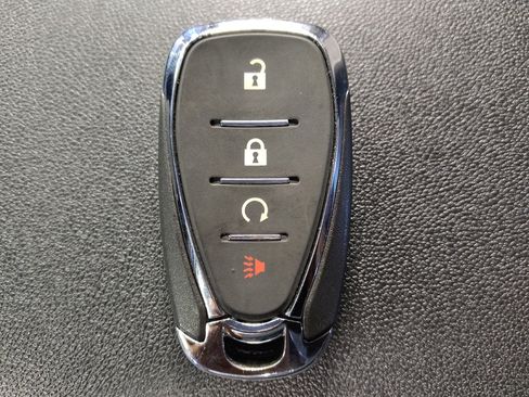 Used 2022 Chevrolet Equinox LS AWD/4WD image 32
