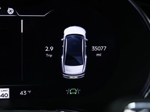 Used 2020 Bentley Flying Spur W12 image 33