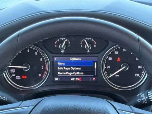 Used 2021 Buick Enclave Essence w/ Sound and Sites Package image 3