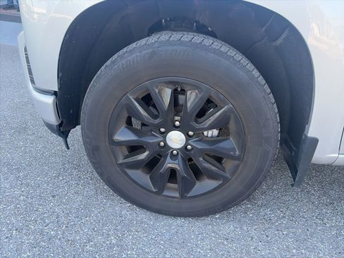 Used 2022 Chevrolet Silverado 1500 Custom w/ Safety Confidence Package image 10