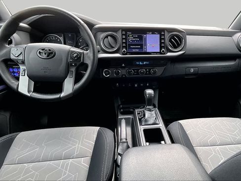 Used 2023 Toyota Tacoma TRD Off-Road w/ Advanced Technology Package AWD/4WD image 16