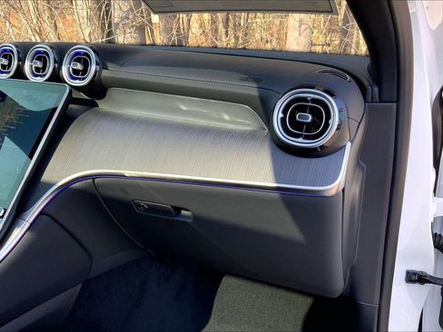 New 2026 Mercedes-Benz GLC 300 4MATIC image 10