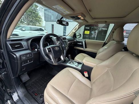 Used 2015 Toyota 4Runner Limited AWD/4WD image 17