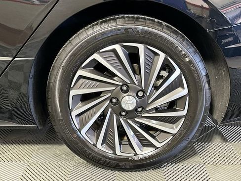 Used 2023 Hyundai Sonata Limited image 31