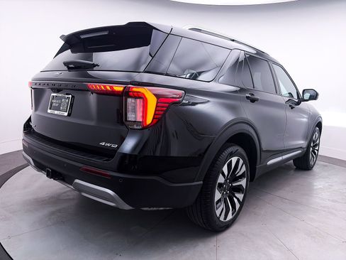 Used 2025 Ford Explorer Platinum w/ LUX Leather Package AWD/4WD image 17