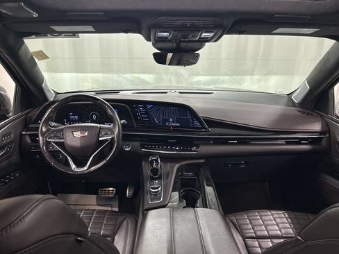 Used 2023 Cadillac Escalade Sport Platinum w/ LPO, ONYX Package AWD/4WD image 19