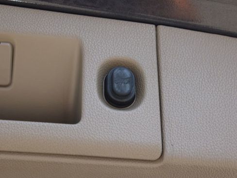 Used 2017 Chevrolet Tahoe Premier image 12