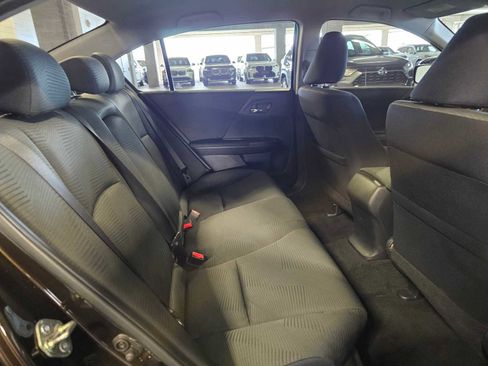 Used 2016 Honda Accord LX image 30