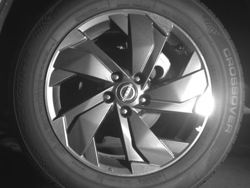 Used 2025 Nissan Rogue SV FWD image 14