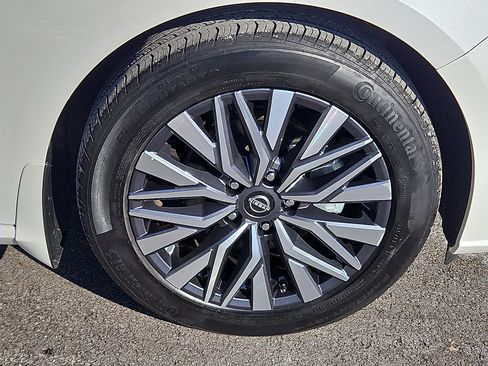 Certified 2023 Nissan Altima 2.5 SV image 8