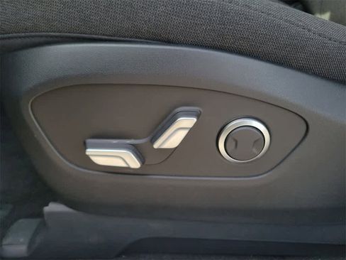 New 2026 Hyundai Ioniq 9 SE image 20